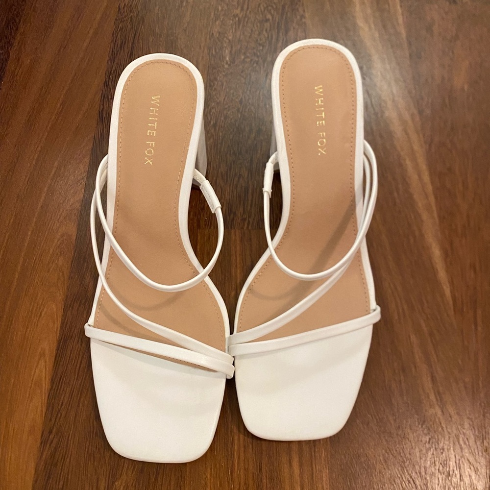 White fox heel size 6, all you wanted mules in white
